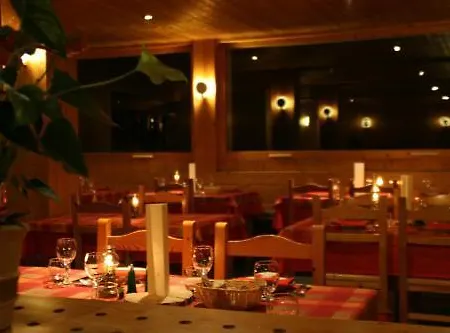 Hotel Les Lans